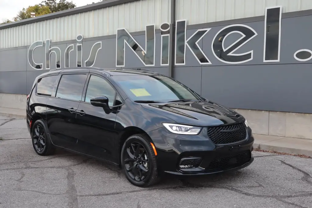 2023 Chrysler Pacifica