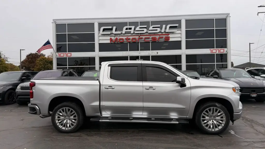 2022 CHEVROLET SILVERADO 1500 CREW CAB