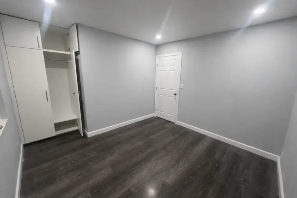 Cuarto en renta ( Carson )