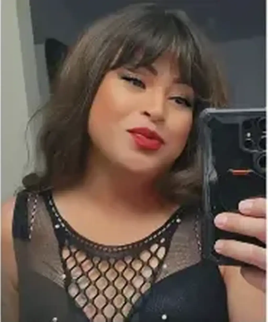En Palm Springs Elizabeth Olmo