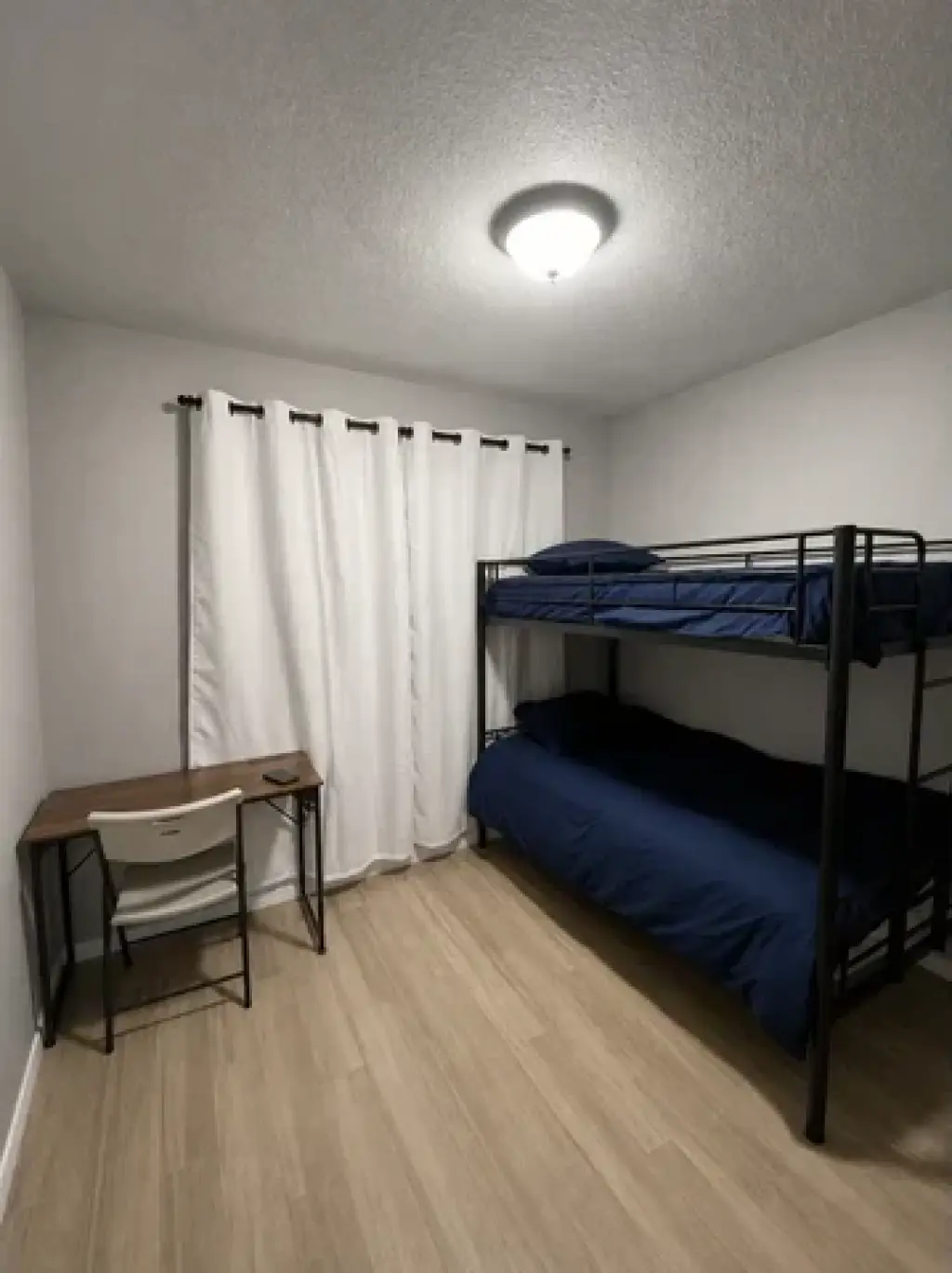 🏡 Se rentan cuartos compartid