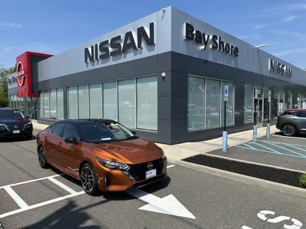Nissan Sentra 2025 SR 4dr Sedan