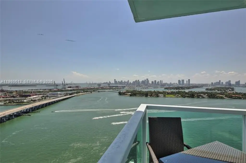 Propiedad en alquiler con 2 habitaciones y 2 baños en Miami Beach