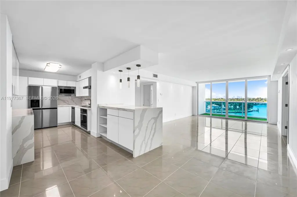 Propiedad en alquiler con 2 habitaciones y 2 baños en Miami Beach