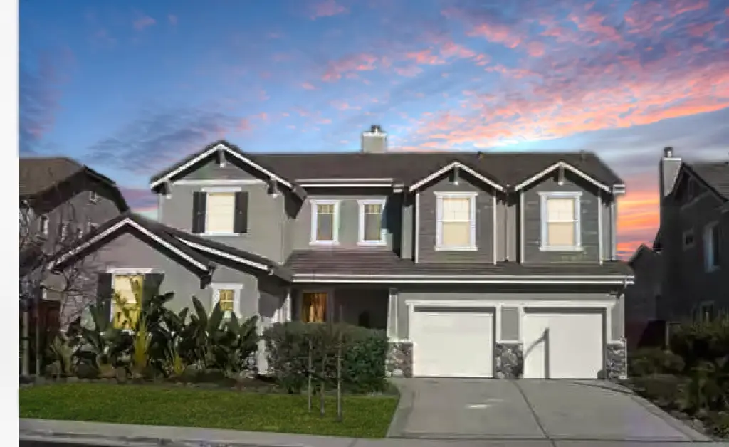 Propiedad en alquiler con 5 habitaciones y 4 baños en Brentwood