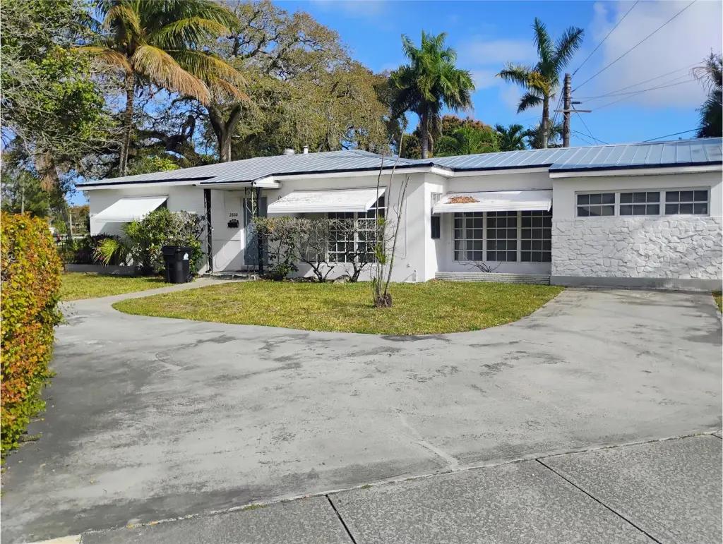 Propiedad en alquiler con 4 habitaciones y 2 baños en Fort Lauderdale