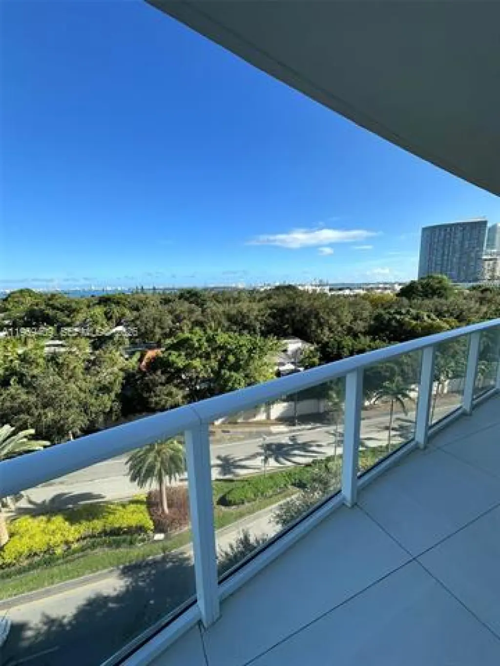 Propiedad en alquiler con 2 habitaciones y 2 baños en Miami