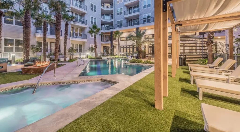 Propiedad en alquiler con 0 habitaciones y 1 baño en Austin