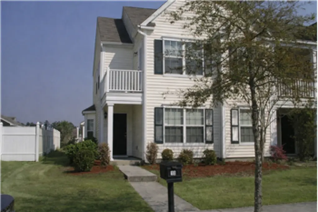Propiedad en alquiler con 3 habitaciones y 2.5 baños en Savannah