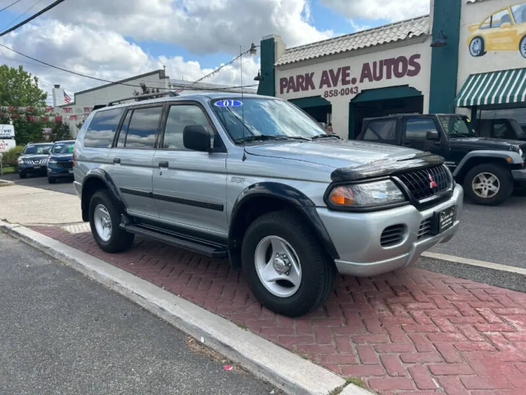 2001 Mitsubishi Montero Sport LS