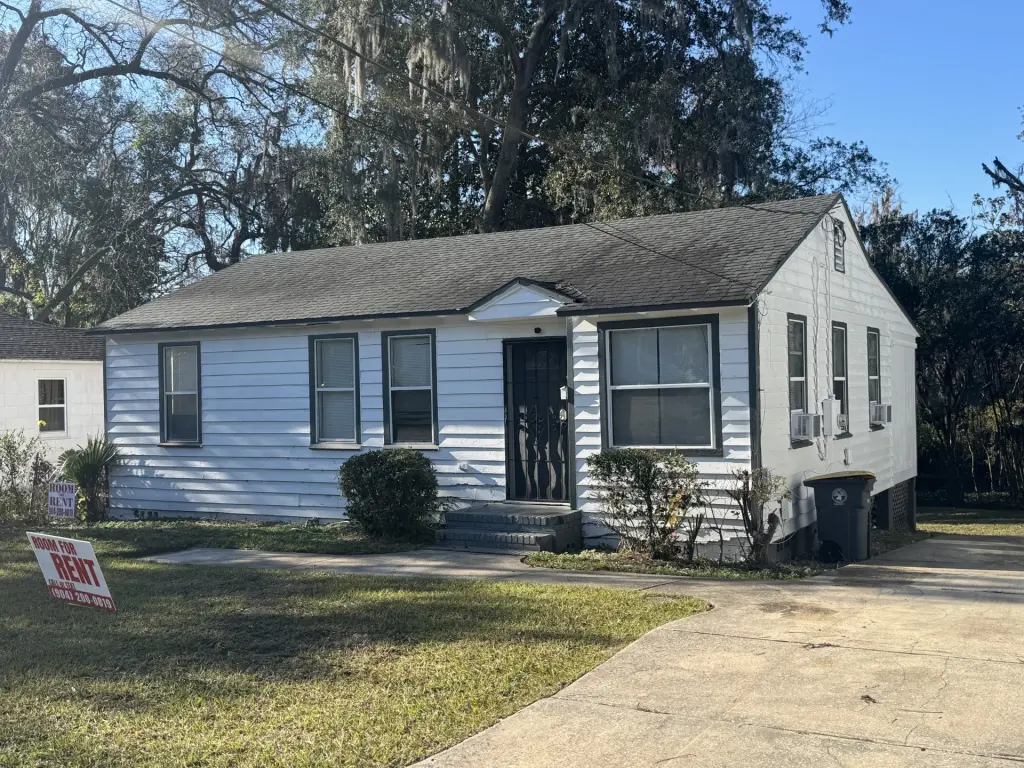 Propiedad en alquiler con 1 dormitorio y 1.5 baños en Jacksonville