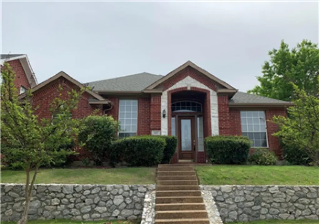 Propiedad en alquiler con 3 habitaciones y 2 baños en Rockwall