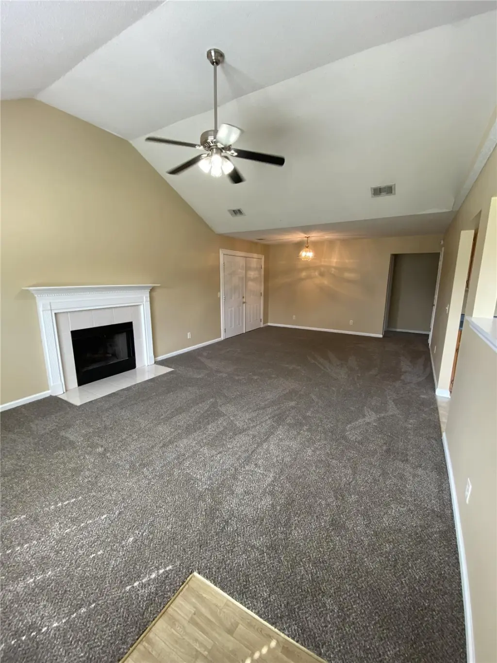 Propiedad en alquiler con 3 habitaciones y 2.5 baños en Pooler