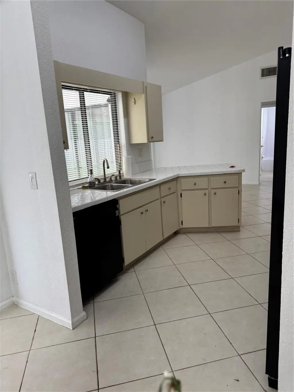 Propiedad en alquiler con 4 habitaciones y 2 baños en Coral Springs