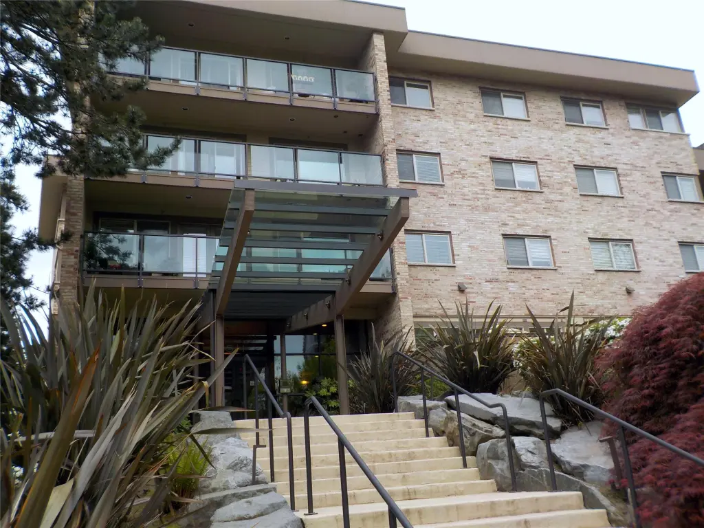 Propiedad en alquiler con 1 dormitorio y 1.5 baños en Bellevue