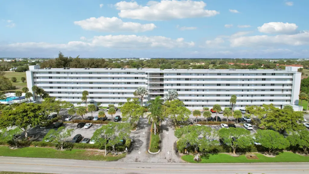 Propiedad en alquiler con 2 habitaciones y 2 baños en Boca Ratón