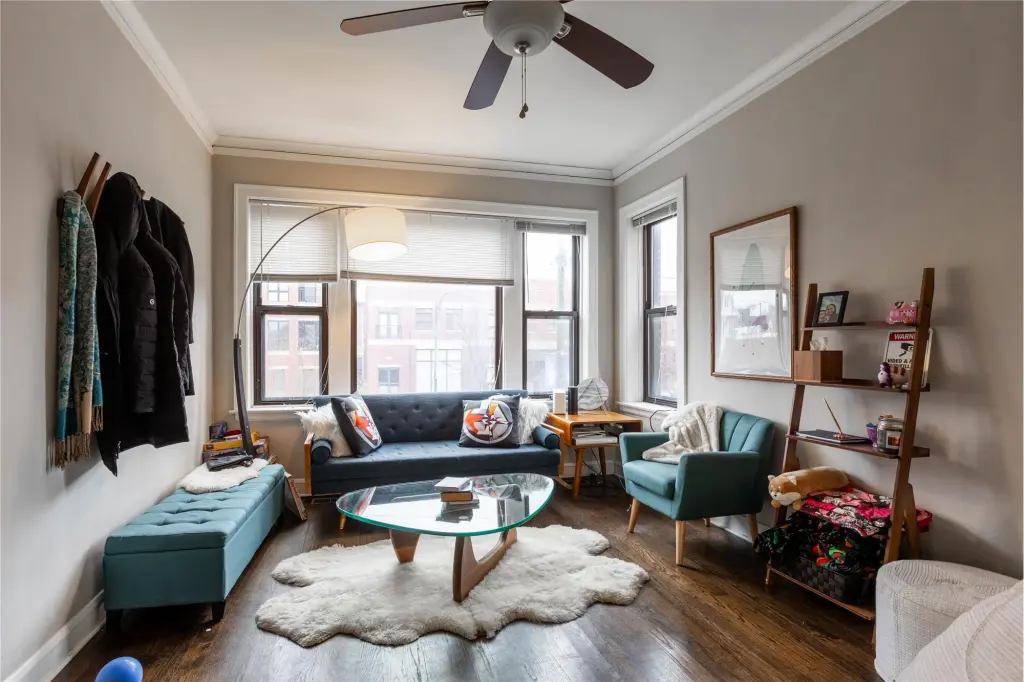 Propiedad en alquiler con 4 habitaciones y 2 baños en Chicago