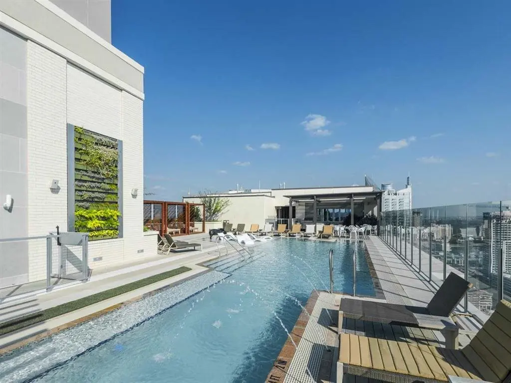 Propiedad en alquiler con 0 habitaciones y 1 baño en Austin