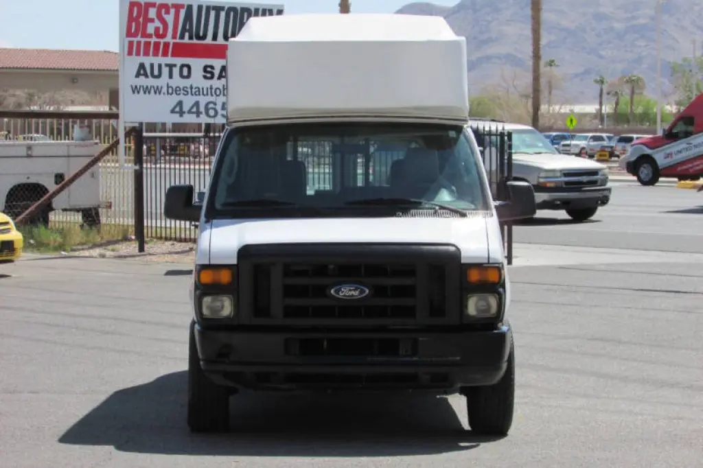 2011 Ford E-Series E-350 SD
