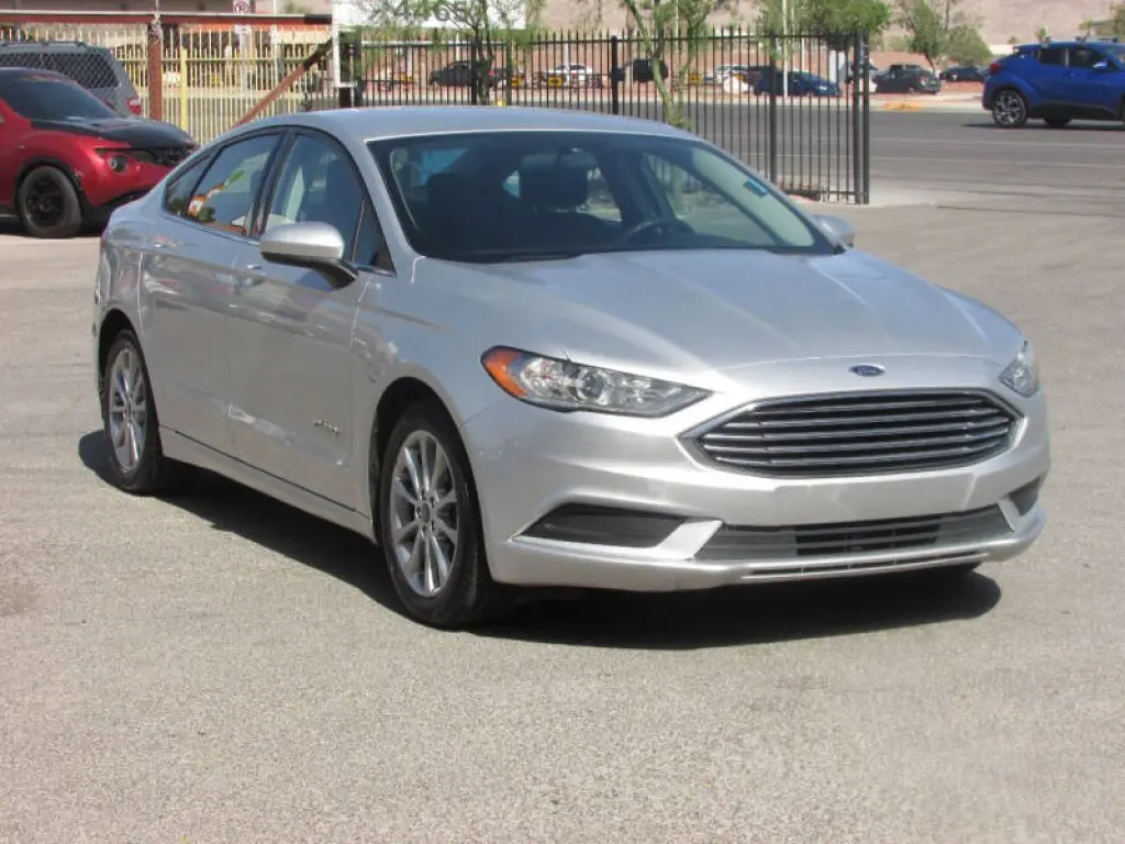 2017 Ford Fusion Hybrid SE