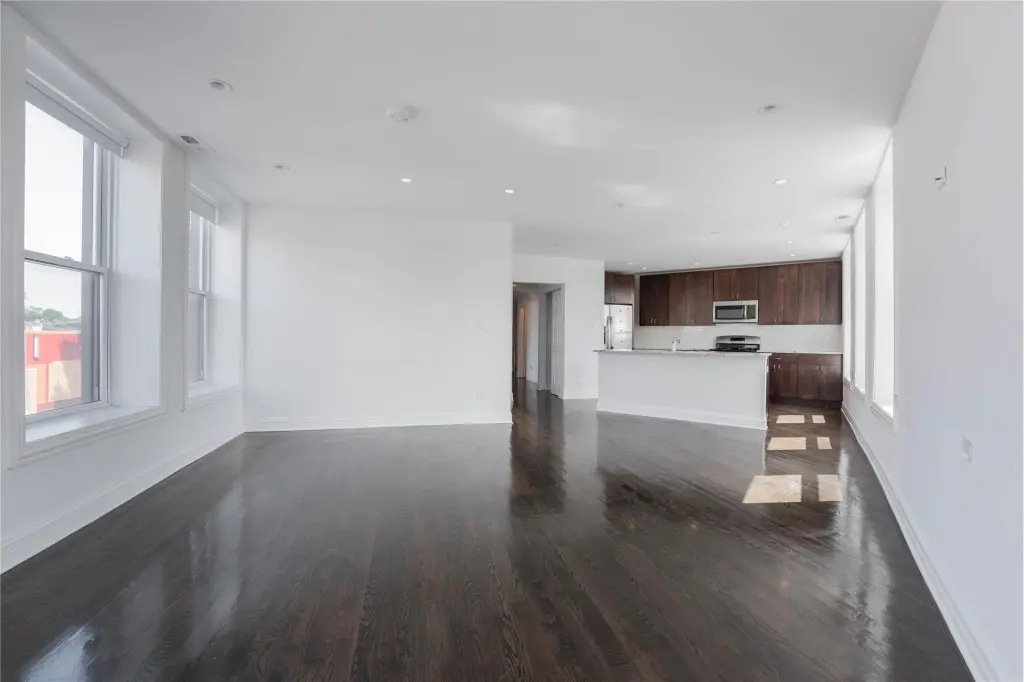 Propiedad en alquiler con 4 habitaciones y 2 baños en Chicago