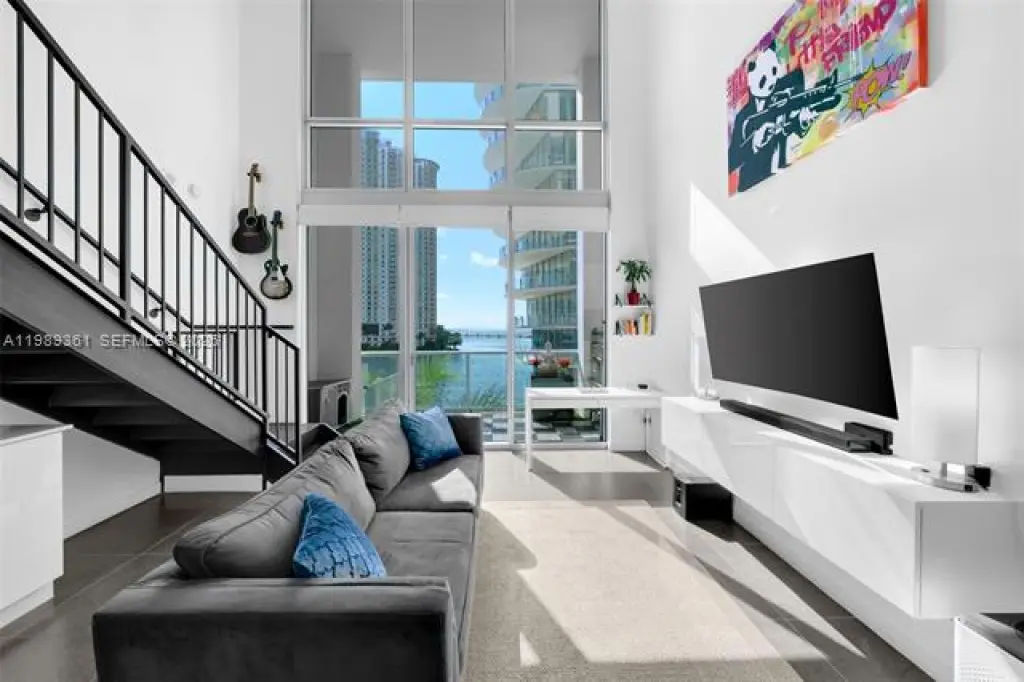 Propiedad en alquiler con 1 dormitorio y 1.5 baños en Miami