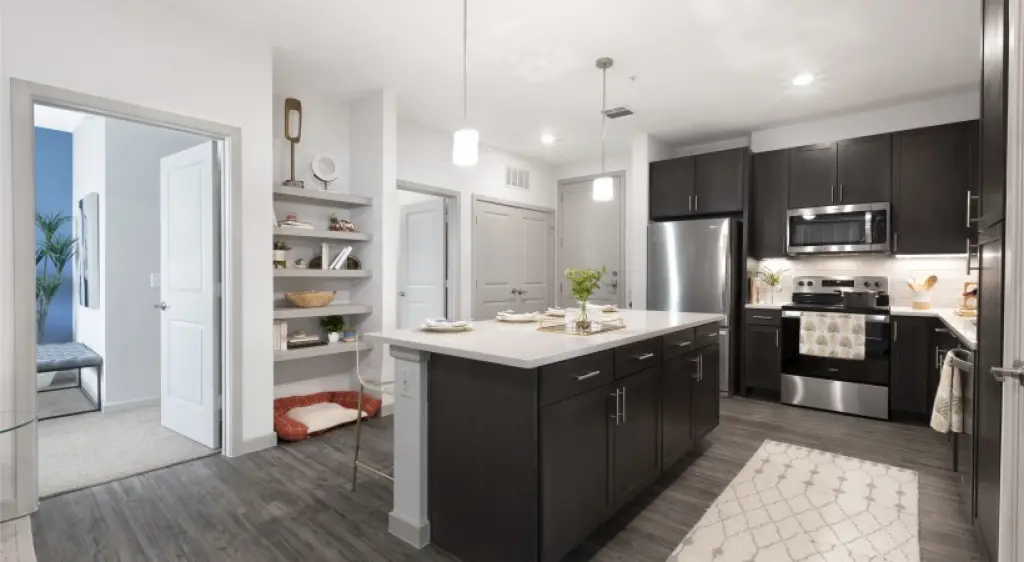 Propiedad en alquiler con 0 habitaciones y 1 baño en Austin