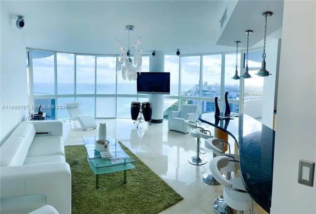 Propiedad en alquiler con 3 habitaciones y 2.5 baños en Miami Beach