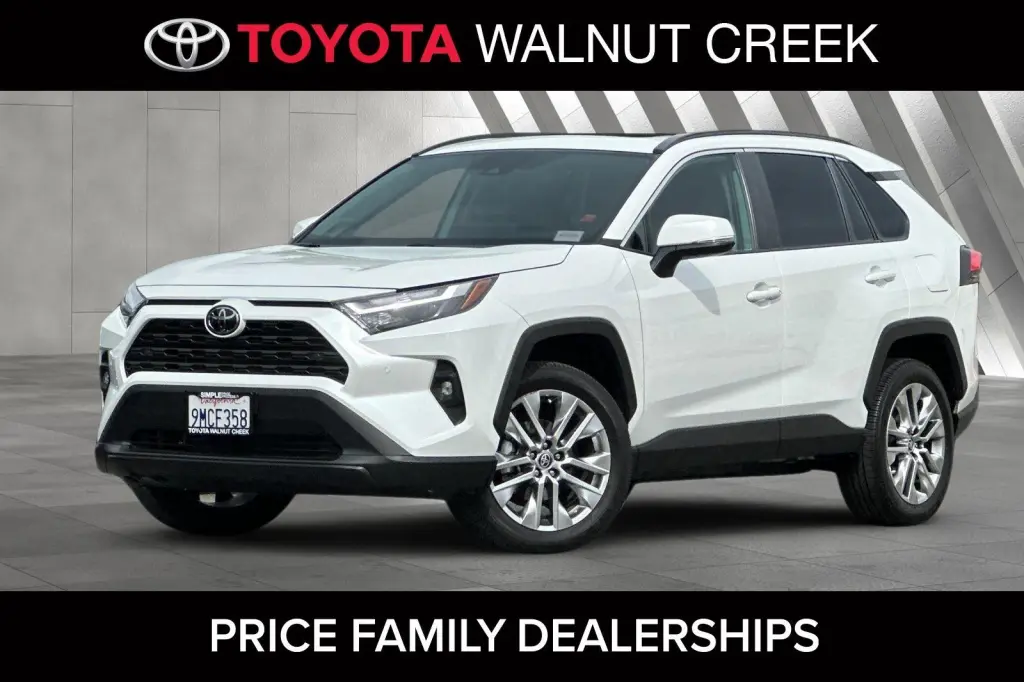 Toyota RAV4 2024 XLE Premium 4dr SUV