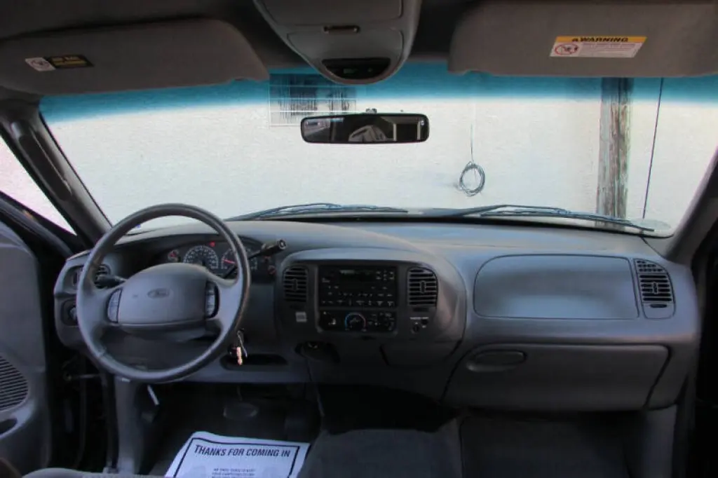 2002 Ford F-150 XLT