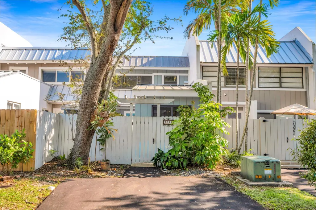 Propiedad en alquiler con 3 habitaciones y 3 baños en Miami