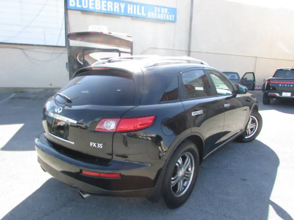 2004 Infiniti FX35