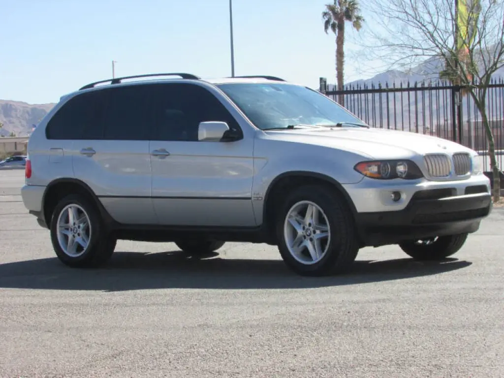 2005 BMW X5 4.4i