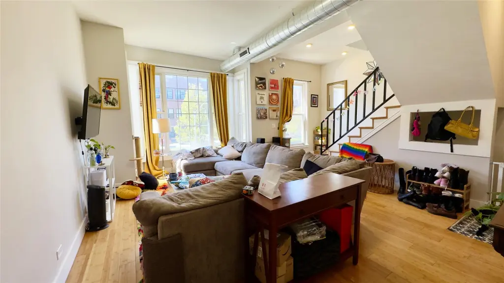 Propiedad en alquiler con 4 habitaciones y 2 baños en Chicago