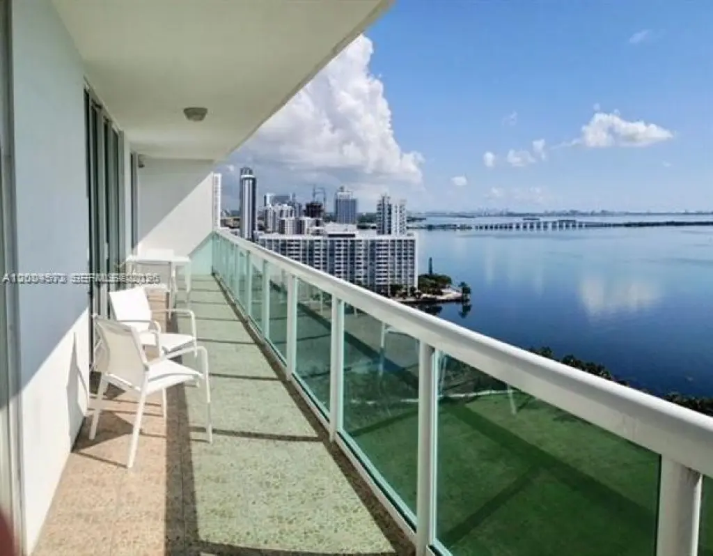 Propiedad en alquiler con 2 habitaciones y 2 baños en Miami