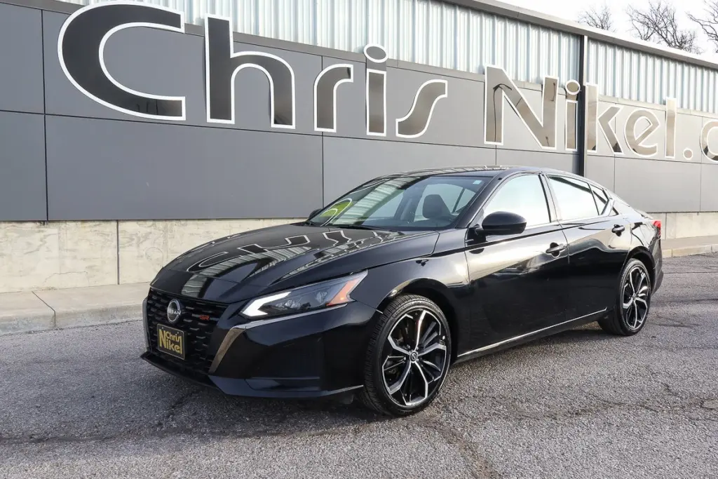 2024 Nissan Altima 2.5 SR Sedan