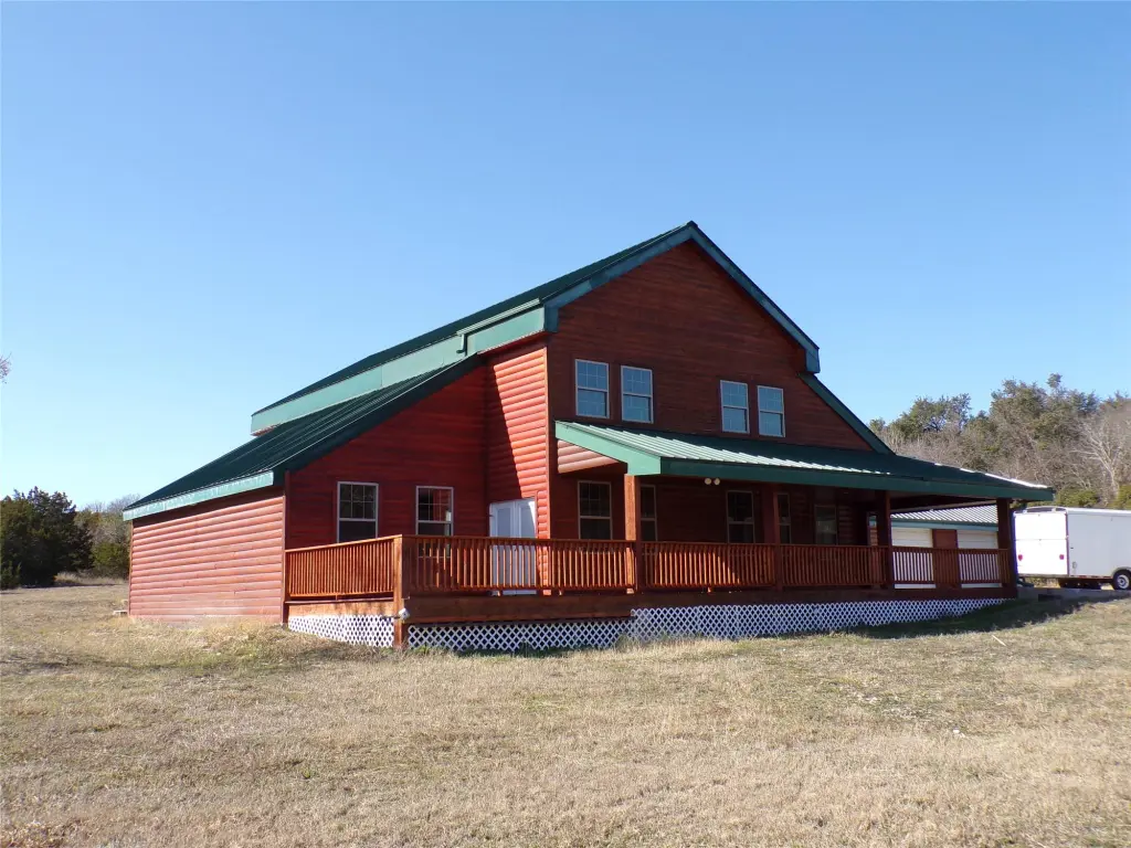 Propiedad en alquiler con 3 habitaciones y 2 baños en Kempner