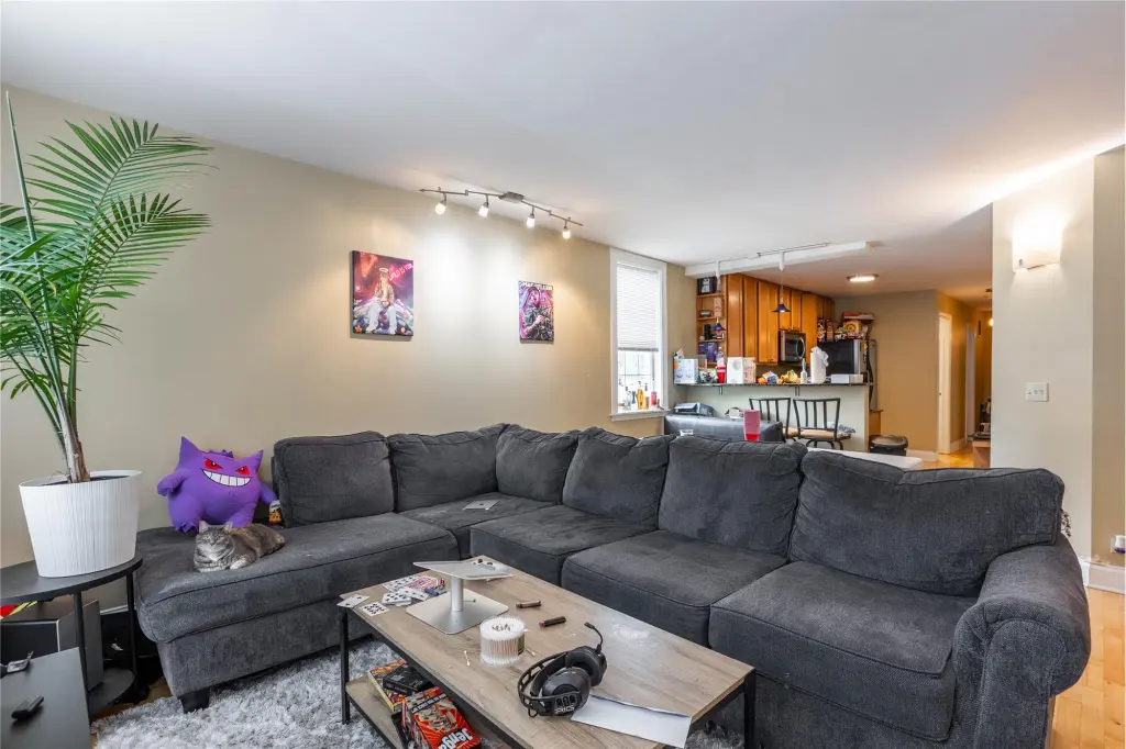 Propiedad en alquiler con 4 habitaciones y 2.5 baños en Chicago