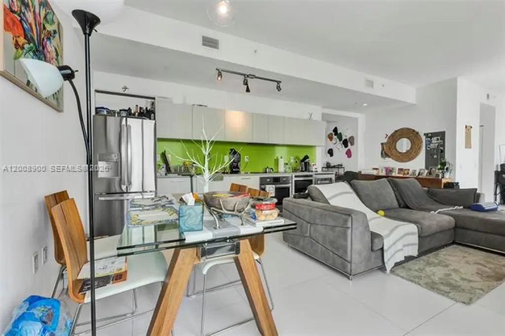 Propiedad en alquiler con 1 dormitorio y 1.5 baños en Miami