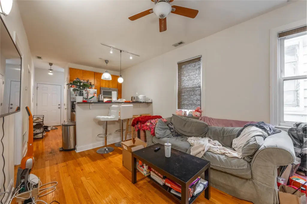 Propiedad en alquiler con 3 habitaciones y 2 baños en Chicago