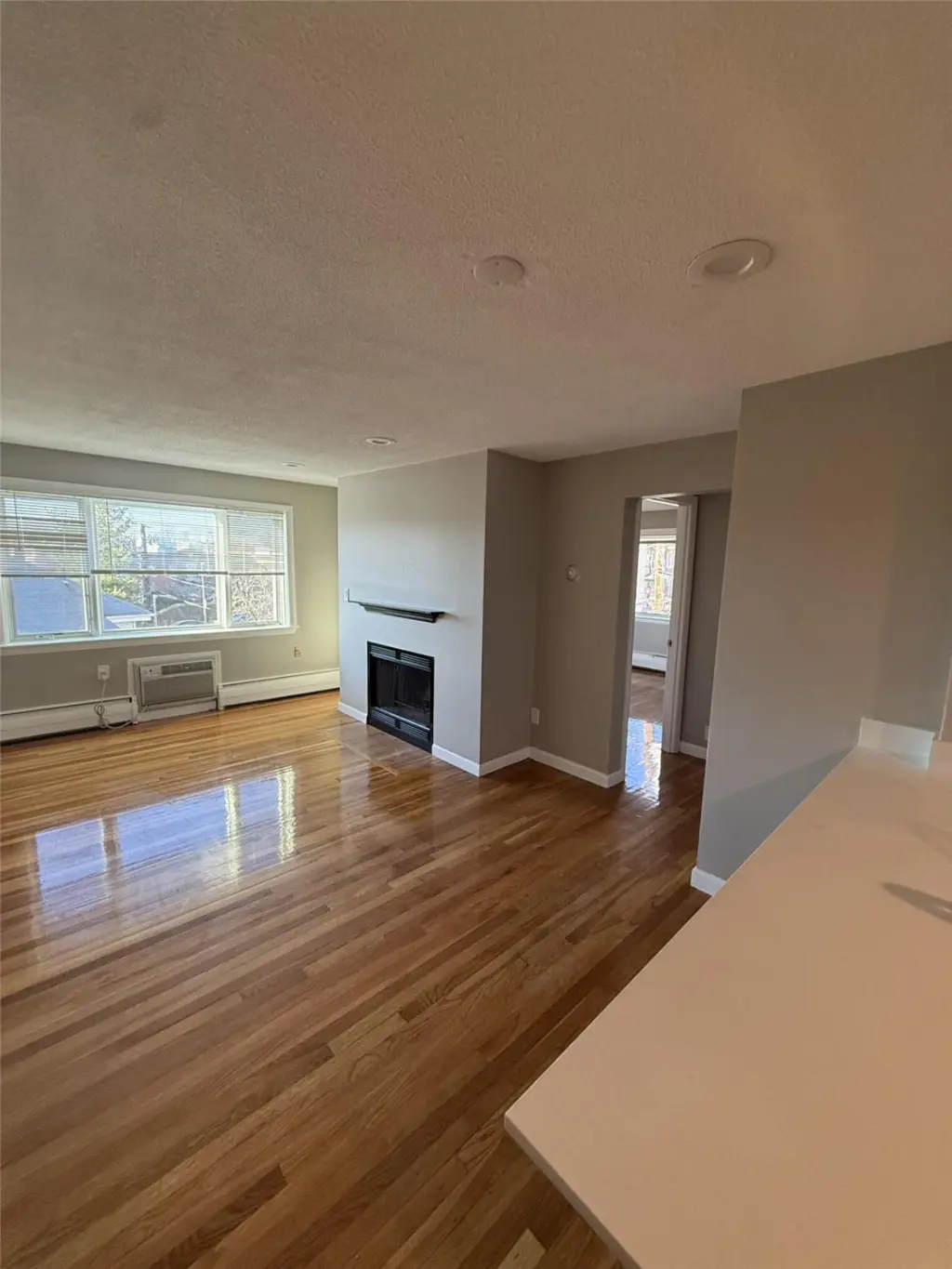 Propiedad en alquiler con 2 habitaciones y 1 baño en Jamaica Plain