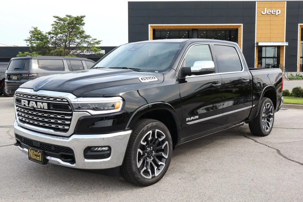 2026 RAM 1500 Limited 4x4 Crew Cab 5'7 Box