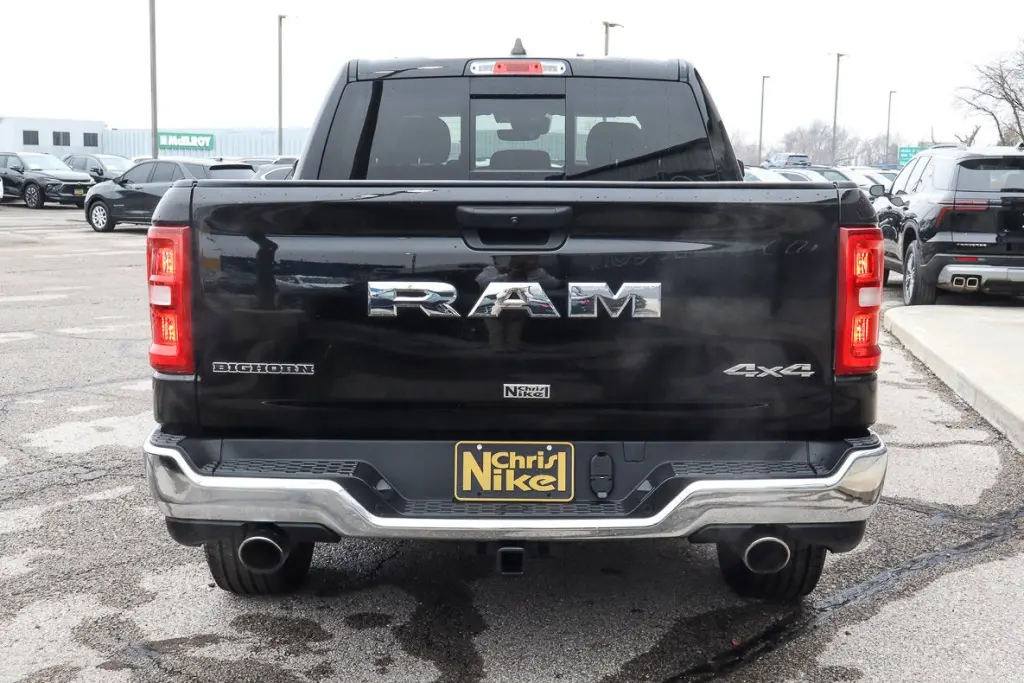 2025 RAM 1500 Big Horn 4x4 Crew Cab 5'7 Box
