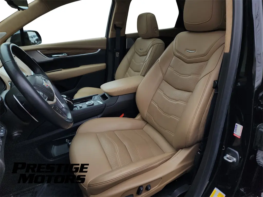 2021 CADILLAC XT5 Sport