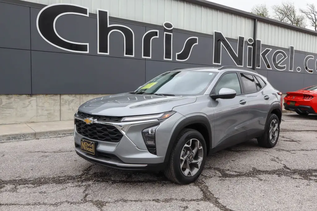 2025 Chevrolet Trax FWD 4dr LT