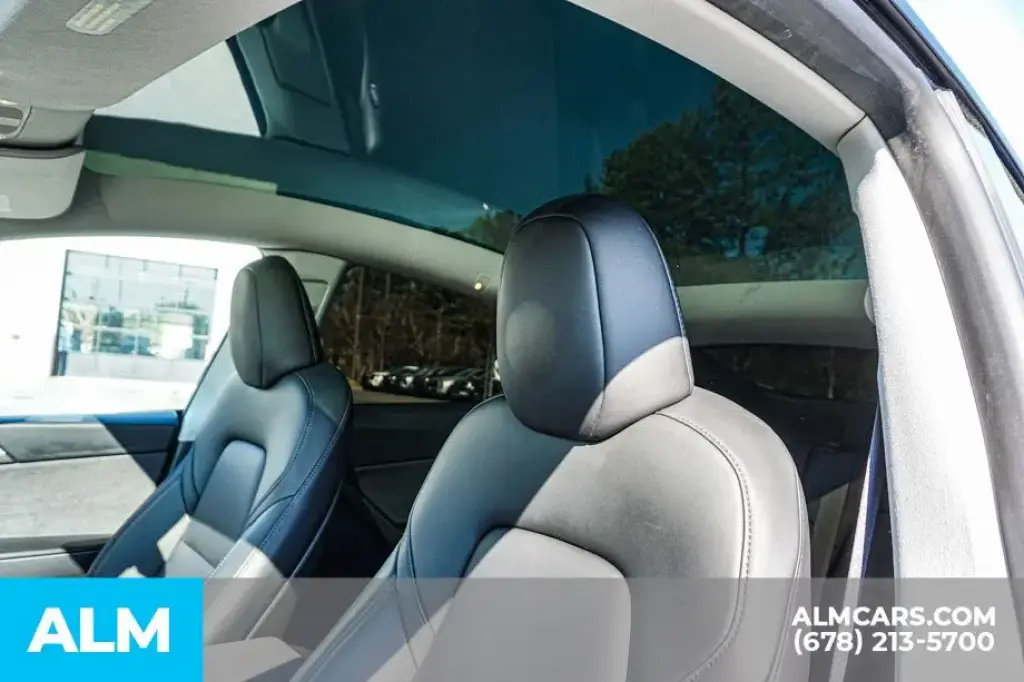 Tesla Model Y 2024 AWD Long Range 4dr Crossover