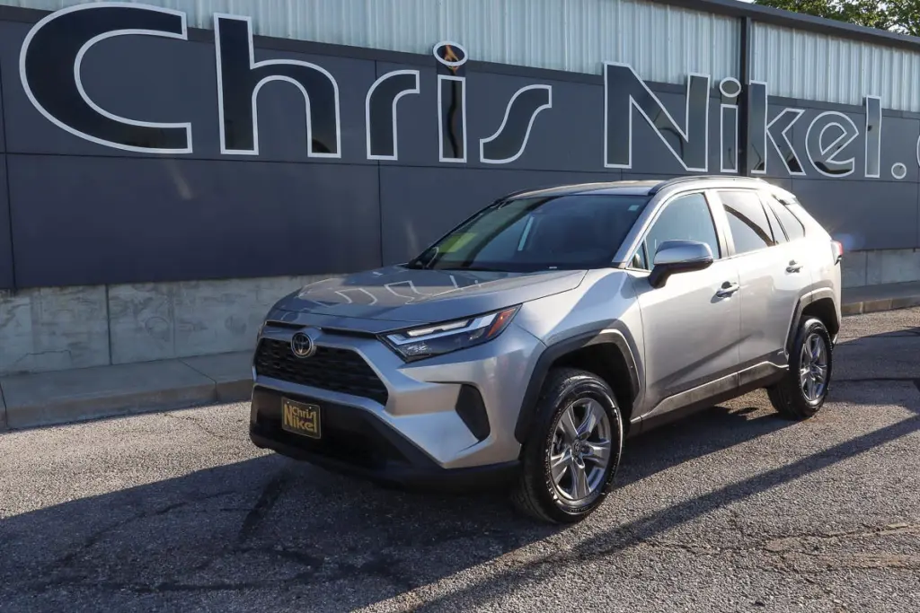 2025 Toyota RAV4 Hybrid XLE AWD