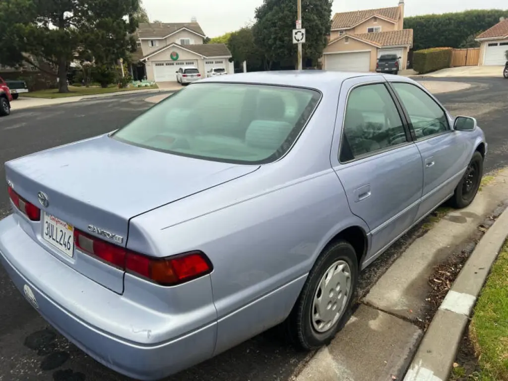 1997 Toyota Camry LE