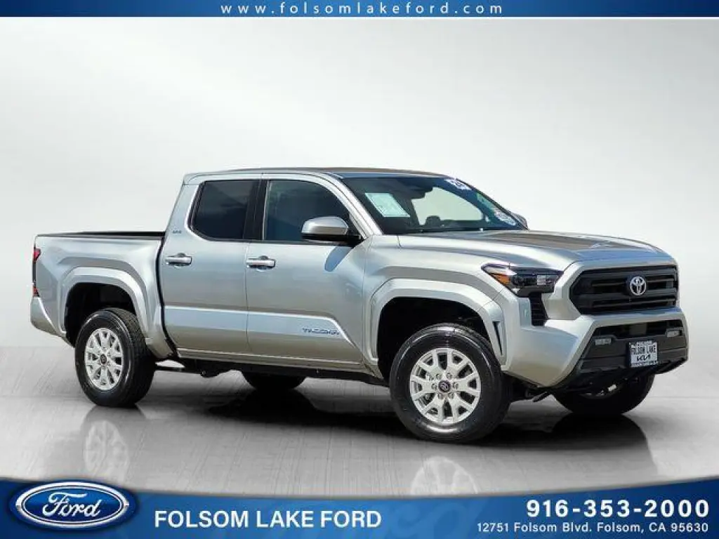 Toyota Tacoma 2024 4x4 SR5 4dr Double Cab 5.0 ft SB
