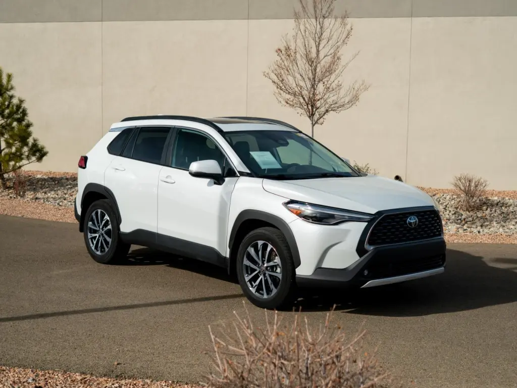 2024 Toyota Corolla Cross XLE
